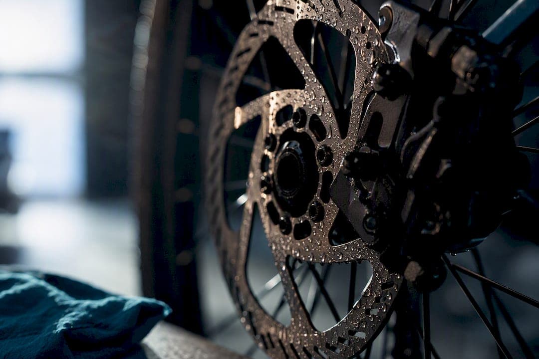 E-Bike-Bremsen quietschen: Was jetzt zu tun ist